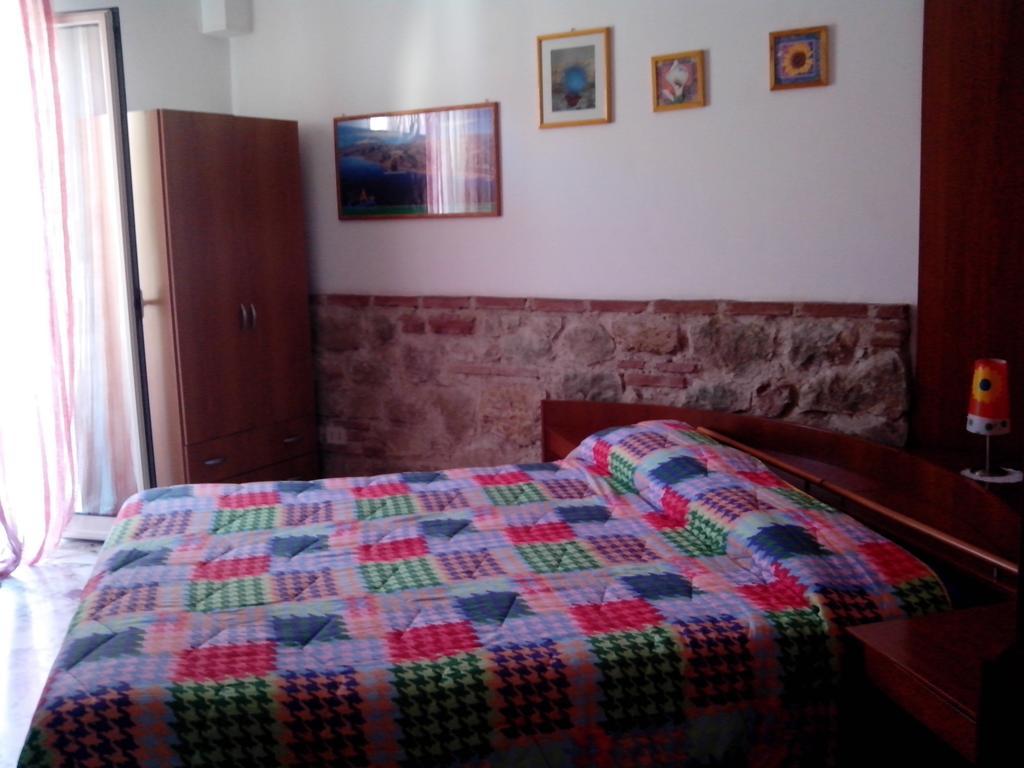Bed&Breakfast La Casetta SantʼAlessio Siculo Cameră foto