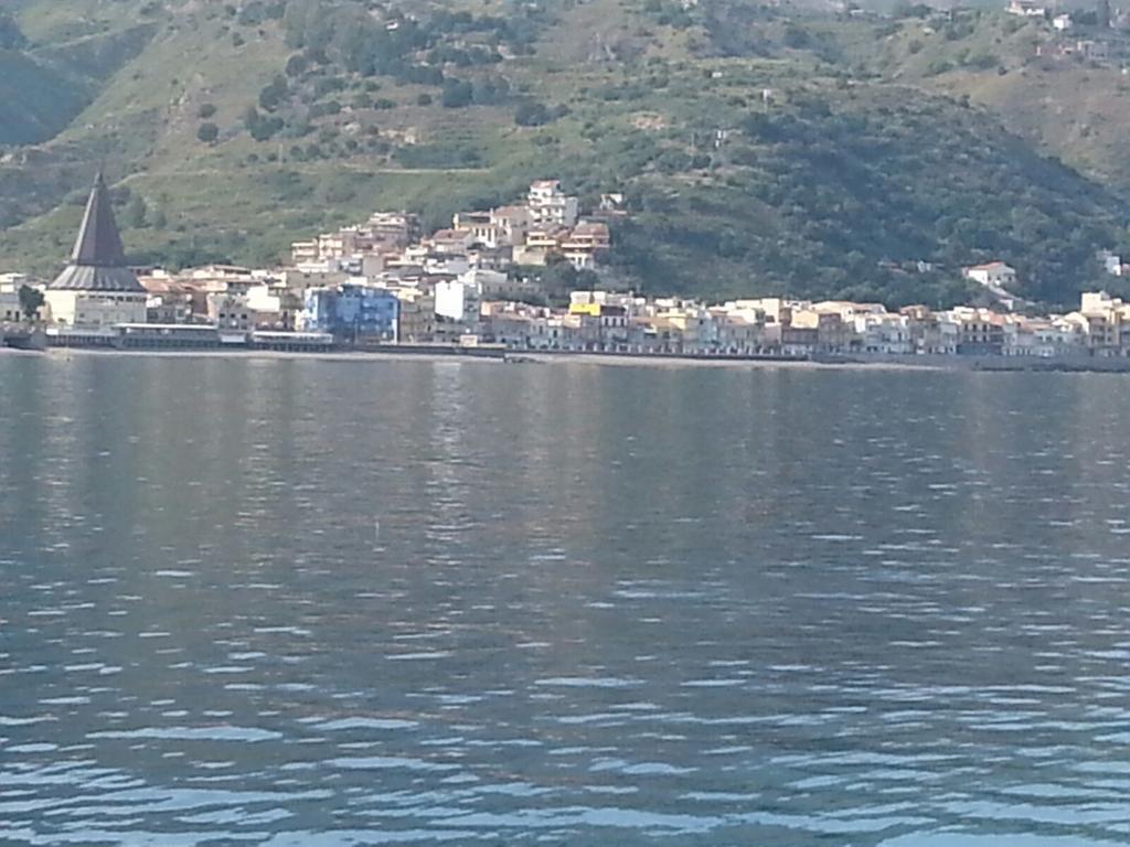 Bed&Breakfast La Casetta SantʼAlessio Siculo Exterior foto